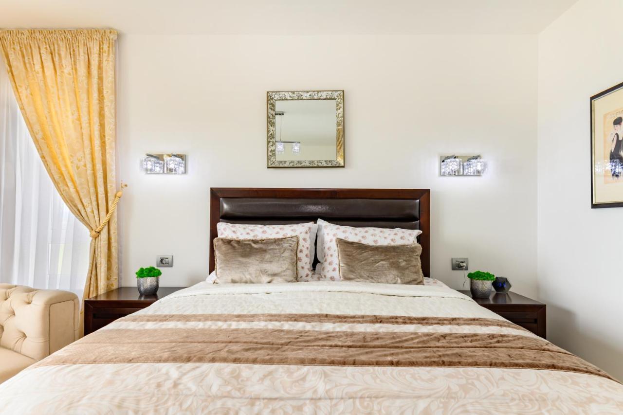 Luxury Apartment Avantgarden 3 Брашов Екстер'єр фото